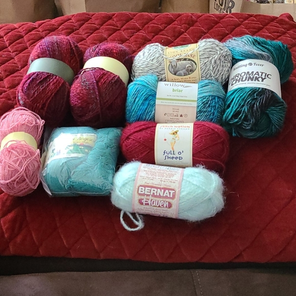 Wool Yarn Skeins Other - New WOOL YARN 8+ Skeins